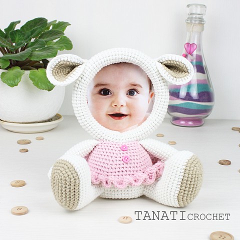 Сrochet picture frame Sheep