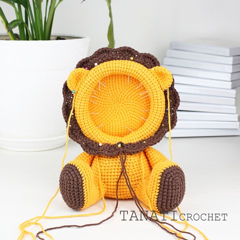 Сrochet picture frame Lion