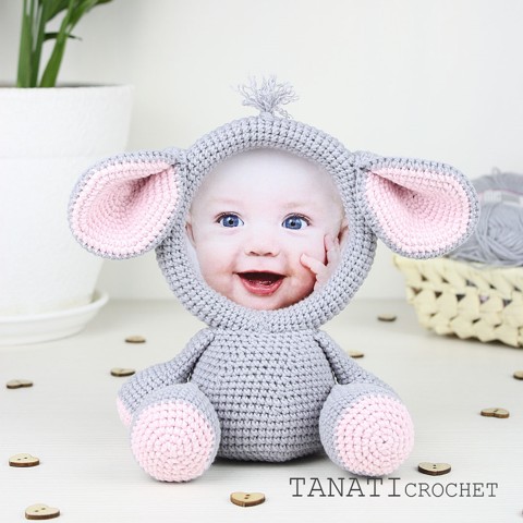 Elephant picture frame Tanati Crochet