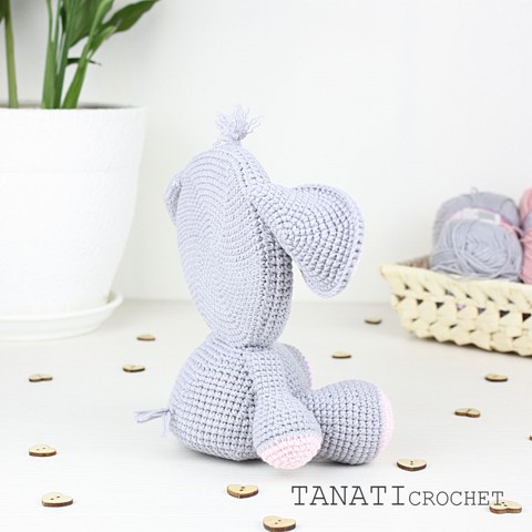 Elephant picture frame Tanati Crochet