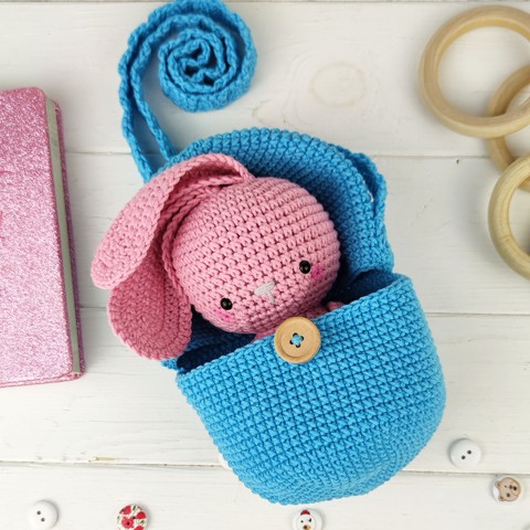 Handbag and amigurumi bunny crochet