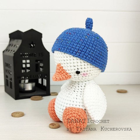 Handbag and amigurumi duck crochet