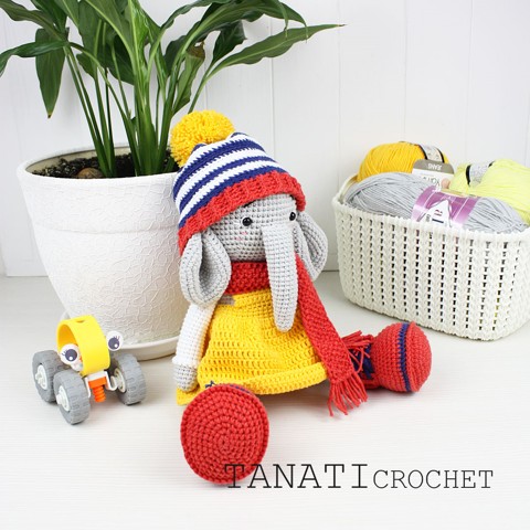 Crochet elephant in clothes