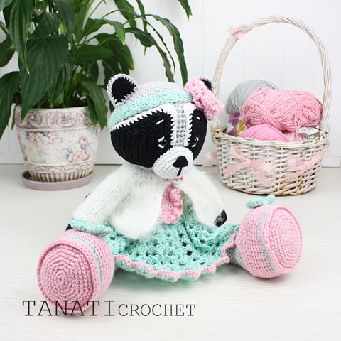 Crochet raccoon in clothes