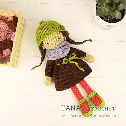 crochet doll Theona in clothes