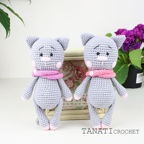 Crochet toy cat