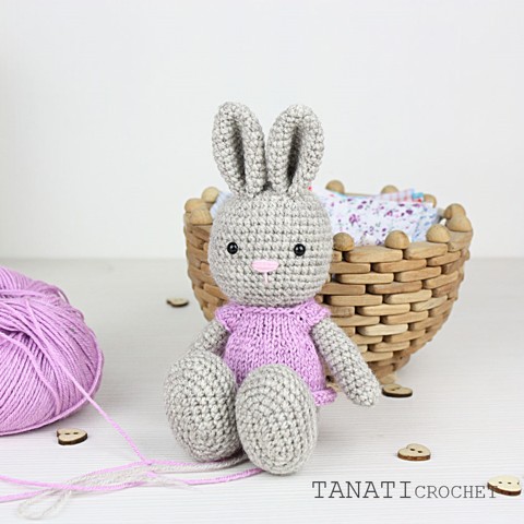 Mini crochet toy bunny