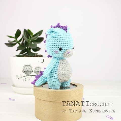 Mini crochet toy dragon