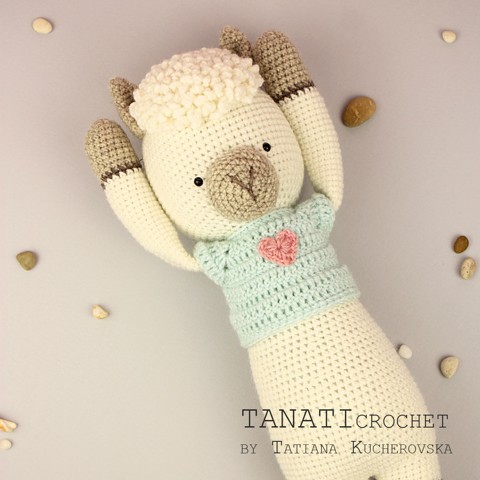 Crochet toy big lama
