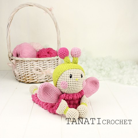 Set of crochet comforter and rattle butterfly