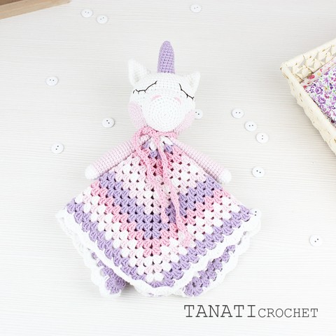 Crochet comforter unicorn