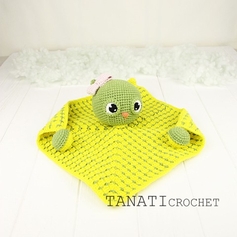 Crochet comforter owl
