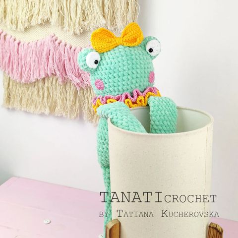 Frog crochet pattern/Plush frog