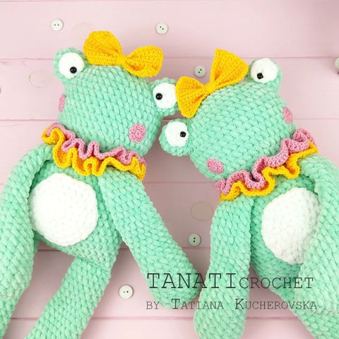 Frog crochet pattern/Plush frog
