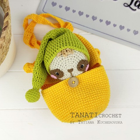 Handbag and amigurumi sloth crochet