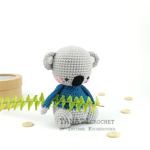 Handbag and amigurumi koala crochet