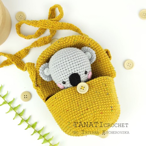 Handbag and amigurumi koala crochet