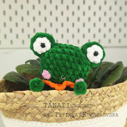 Little frog/frog crochet pattern/kawaii crochet pattern