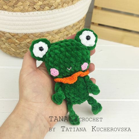 Little frog/frog crochet pattern/kawaii crochet pattern