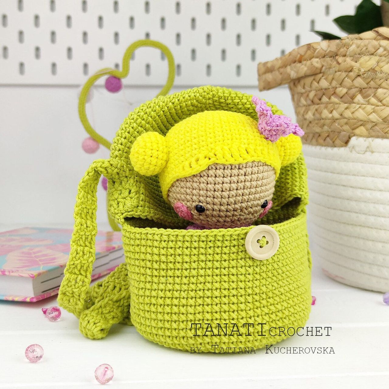 princess-crochet-pattern-hatching-bag-amigurumi-crochet-pattern